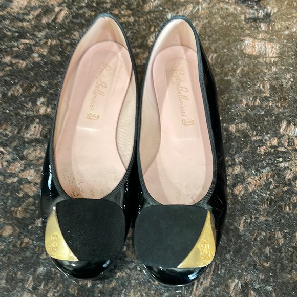 Flats worn a couple of times - Picture 1 of 6